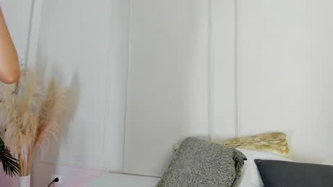 Maria Pettit online show from April 2026 12:58:02 PM