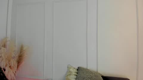 Maria Pettit online show from April 2026 09:24:01 AM