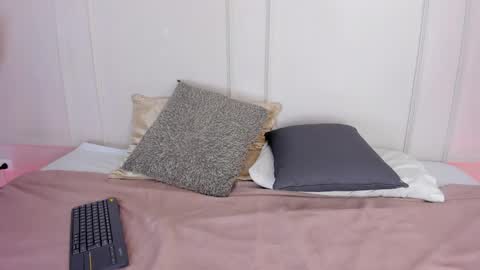 Maria Pettit online show from May 2026 01:51:02 PM