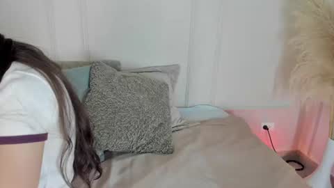 Maria Pettit online show from June 2026 02:22:01 AM