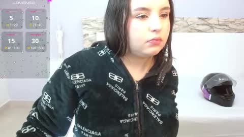 Snapshot of mariatayler1 chatting on January 2025 07:39:01 PM mariatayler1 online show from January 2025 07:39:01 PM