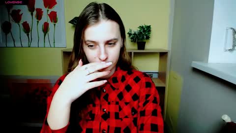 Snapshot of mariatess_ chatting on February 2025 12:03:02 PM Mariia online show from February 2025 12:03:02 PM