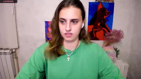 Snapshot of mariatess_ chatting on September 2025 01:01:01 PM Mariia online show from September 2025 01:01:01 PM
