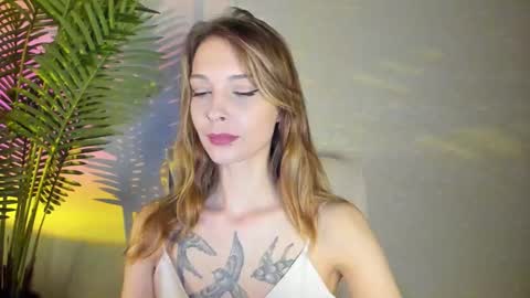 Snapshot of maribett chatting on December 2025 08:28:02 PM Masha online show from December 2025 08:28:02 PM