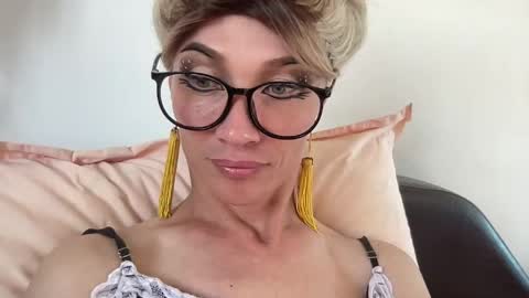 Mari online show from May 2026 06:19:02 AM