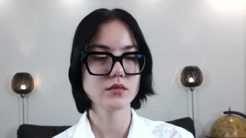 Snapshot of marie_fitch chatting on November 2025 04:01:01 AM Marie Fitch online show from November 2025 04:01:01 AM