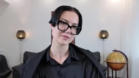 Snapshot of marie_fitch chatting on May 2026 04:19:01 AM Marie Fitch online show from May 2026 04:19:01 AM