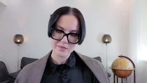 Snapshot of marie_fitch chatting on June 2026 03:35:01 AM Marie Fitch online show from June 2026 03:35:01 AM