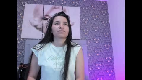Snapshot of marie_g33 chatting on September 2025 02:27:02 PM Marie online show from September 2025 02:27:02 PM