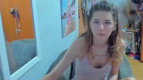 Snapshot of marie_marie03 chatting on January 2025 06:48:02 AM Marie online show from January 2025 06:48:02 AM