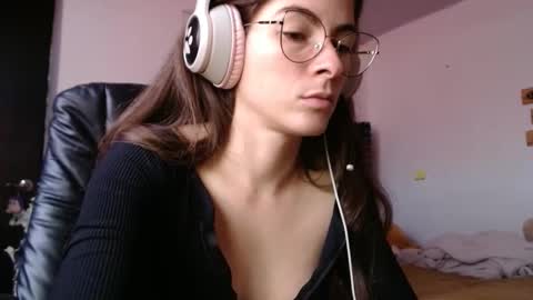 Mariie online show from February 2025 04:03:01 PM