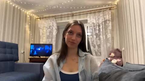 Snapshot of marielamilewski chatting on November 2025 02:18:02 PM Marie online show from November 2025 02:18:02 PM