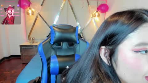 Snapshot of marielqueenx chatting on January 2025 04:36:01 AM Viviana online show from January 2025 04:36:01 AM