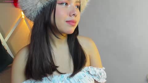Snapshot of marielqueenx chatting on February 2025 06:28:01 AM Viviana online show from February 2025 06:28:01 AM