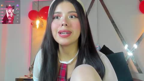 Snapshot of marielqueenx chatting on March 2025 06:24:02 AM Viviana online show from March 2025 06:24:02 AM