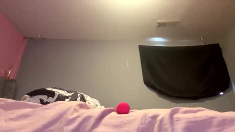 eMariexxx online show from May 2026 05:45:02 PM
