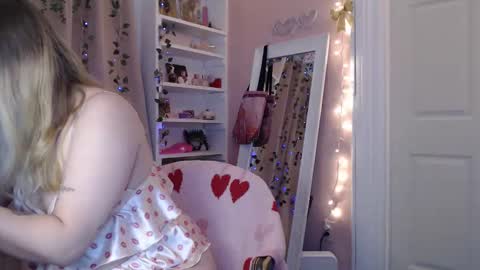 marigoldrue online show from April 2026 12:33:01 AM