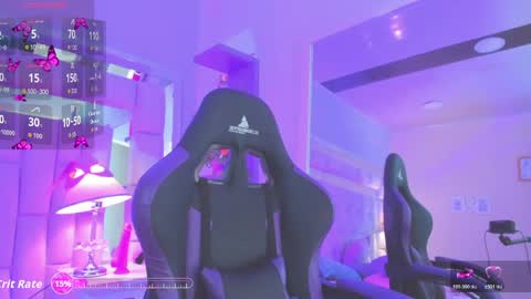 mariiahneedles online show from May 2026 09:01:01 PM