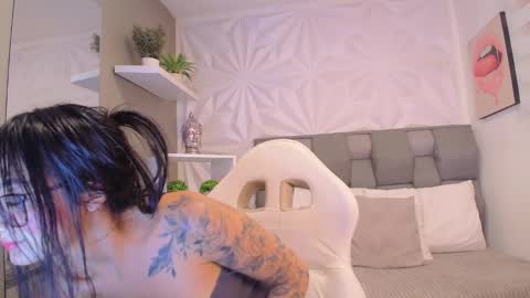 Maryyy online show from February 2026 03:27:02 PM