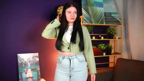 Snapshot of marilounellem chatting on February 2026 03:35:01 AM Emily online show from February 2026 03:35:01 AM