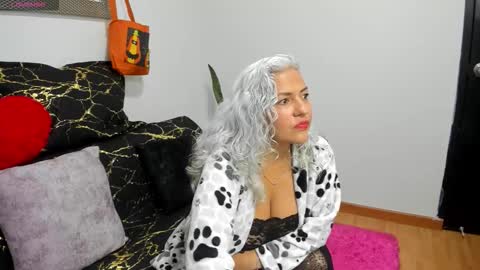 Snapshot of marilyn70 chatting on October 2025 12:20:02 AM marilyn70 online show from October 2025 12:20:02 AM