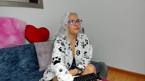 Snapshot of marilyn70 chatting on November 2025 09:58:01 PM marilyn70 online show from November 2025 09:58:01 PM