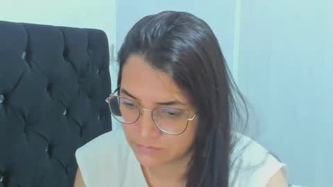 Snapshot of marilyn_garcia chatting on December 2024 08:28:02 PM MARILYN SEXY online show from December 2024 08:28:02 PM