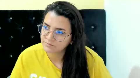 Snapshot of marilyn_garcia chatting on December 2024 05:37:02 PM MARILYN SEXY online show from December 2024 05:37:02 PM