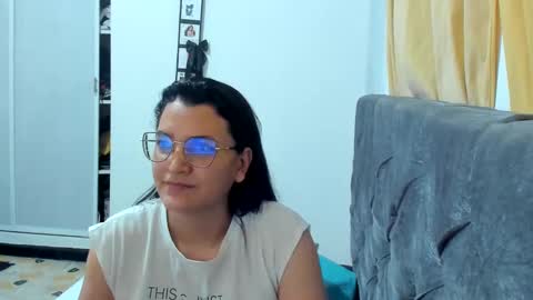Snapshot of marilyn_garcia chatting on January 2025 12:55:01 AM MARILYN SEXY online show from January 2025 12:55:01 AM