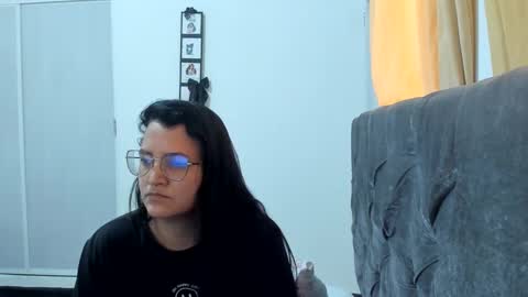 Snapshot of marilyn_garcia chatting on January 2025 06:54:02 PM MARILYN SEXY online show from January 2025 06:54:02 PM
