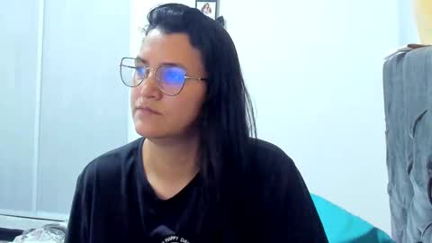Snapshot of marilyn_garcia chatting on January 2025 01:00:01 AM MARILYN SEXY online show from January 2025 01:00:01 AM