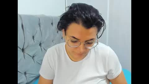 Snapshot of marilyn_garcia chatting on January 2025 01:55:02 PM MARILYN SEXY online show from January 2025 01:55:02 PM