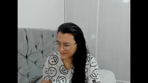 Snapshot of marilyn_garcia chatting on January 2025 04:22:01 PM MARILYN SEXY online show from January 2025 04:22:01 PM