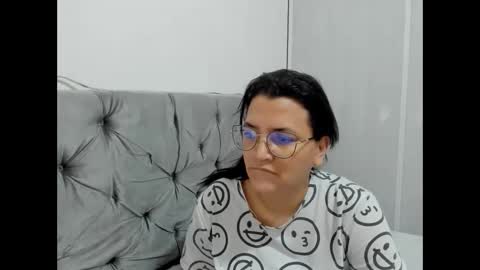 Snapshot of marilyn_garcia chatting on January 2025 07:24:01 PM MARILYN SEXY online show from January 2025 07:24:01 PM