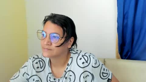 Snapshot of marilyn_garcia chatting on February 2025 05:40:01 PM MARILYN SEXY online show from February 2025 05:40:01 PM