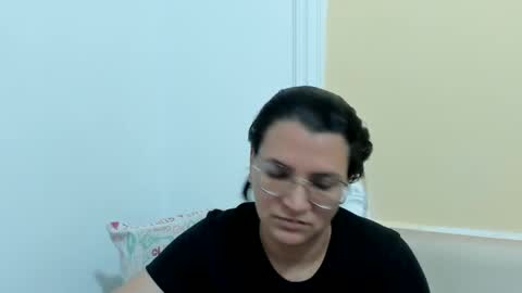 Snapshot of marilyn_garcia chatting on March 2025 09:48:01 PM MARILYN SEXY online show from March 2025 09:48:01 PM