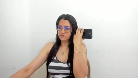 Snapshot of marilyn_garcia chatting on September 2025 12:59:02 PM MARILYN SEXY online show from September 2025 12:59:02 PM