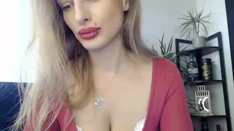 Snapshot of marilyndevilish chatting on March 2025 03:48:02 PM MarilynDevilish online show from March 2025 03:48:02 PM