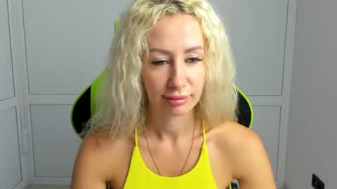 Snapshot of marilyndreamm chatting on July 2026 07:11:02 AM Marilyn online show from July 2026 07:11:02 AM