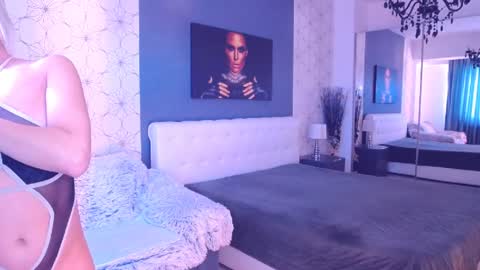 Mary Mais online show from January 2025 07:59:01 AM