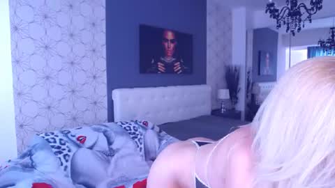 Mary Mais online show from June 2026 07:25:01 AM