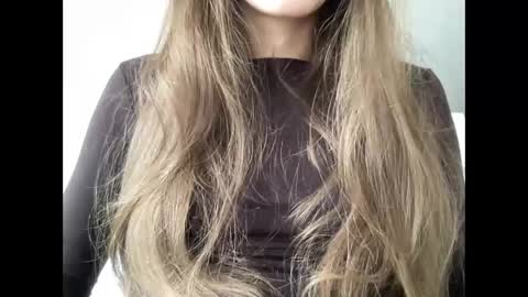 Snapshot of marinalovenow chatting on February 2025 08:41:01 AM Marina online show from February 2025 08:41:01 AM
