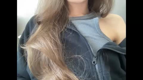Snapshot of marinalovenow chatting on February 2025 12:44:02 PM Marina online show from February 2025 12:44:02 PM