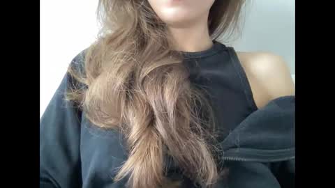 Snapshot of marinalovenow chatting on September 2025 10:28:01 AM Marina online show from September 2025 10:28:01 AM