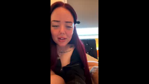 Snapshot of marinebelle11 chatting on June 2026 06:18:02 PM marinebelle11 online show from June 2026 06:18:02 PM