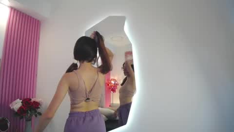 Snapshot of marinette_lux chatting on April 2026 07:37:02 PM marinette online show from April 2026 07:37:02 PM
