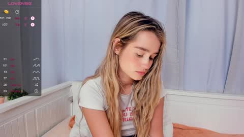 Snapshot of marionfuuller chatting on December 2024 12:36:01 PM Alivia. online show from December 2024 12:36:01 PM