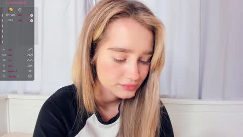 Snapshot of marionfuuller chatting on December 2024 09:13:01 AM Alivia. online show from December 2024 09:13:01 AM