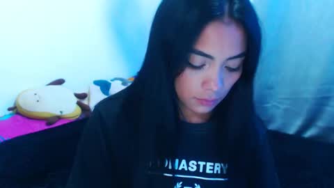 marisa online show from December 2024 02:05:01 AM