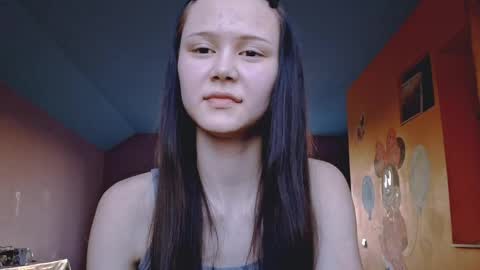 Snapshot of marismiler chatting on April 2026 12:39:01 PM Mari online show from April 2026 12:39:01 PM